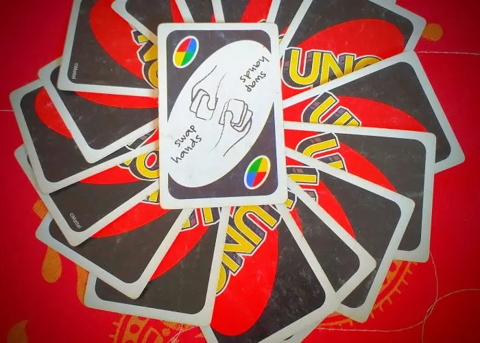 Uno iltaman pelietiketti