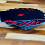 Parhaat korttipelit esittelyssä – Näitä hauskoja korttipelejä kannattaa kokeilla